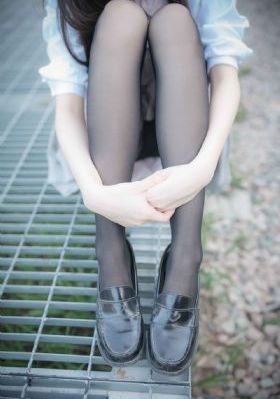 大肉蒂被搓的好爽娇喘呻吟视频_720电影完整版