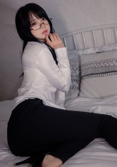黑白森林免费观看_午夜伦不卡高清在线观看