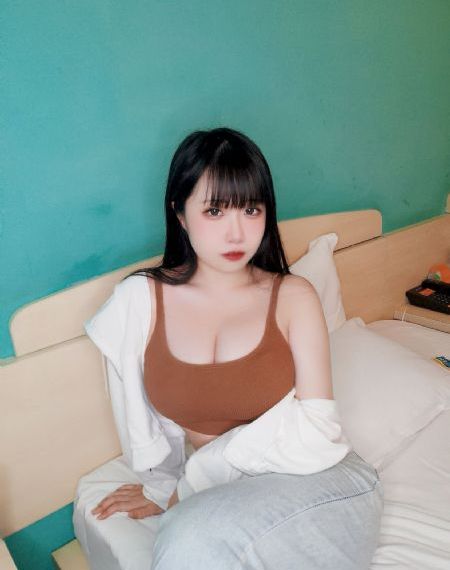 丁香花五月_超清免费观看视频